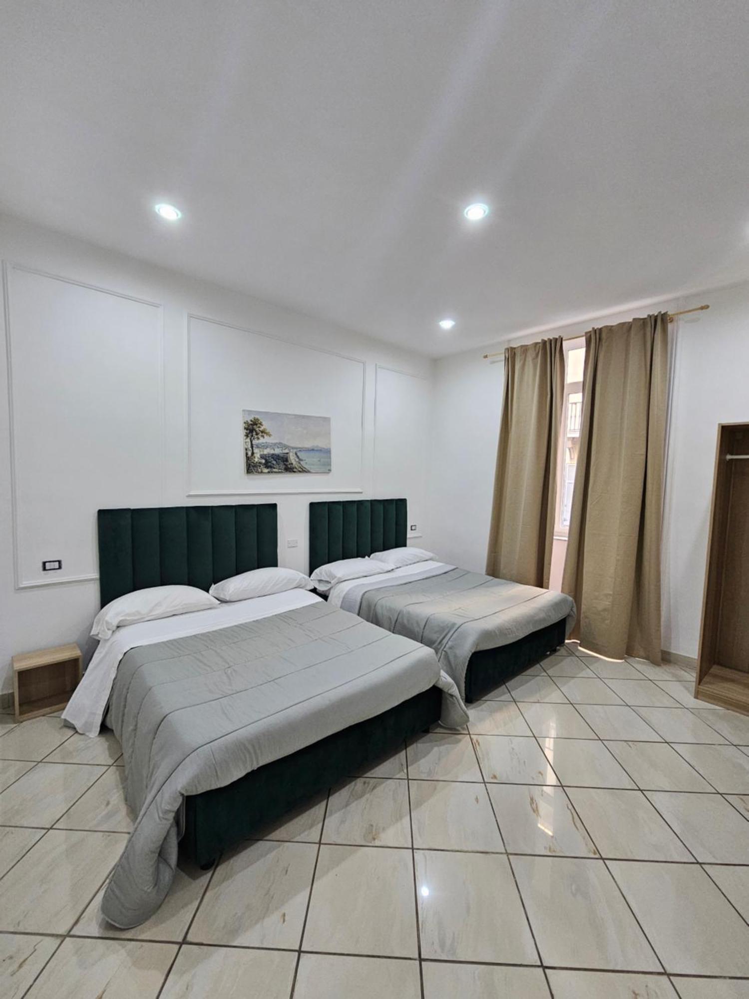 B&B Napoli Centrale Room&Jacuzzi エクステリア 写真
