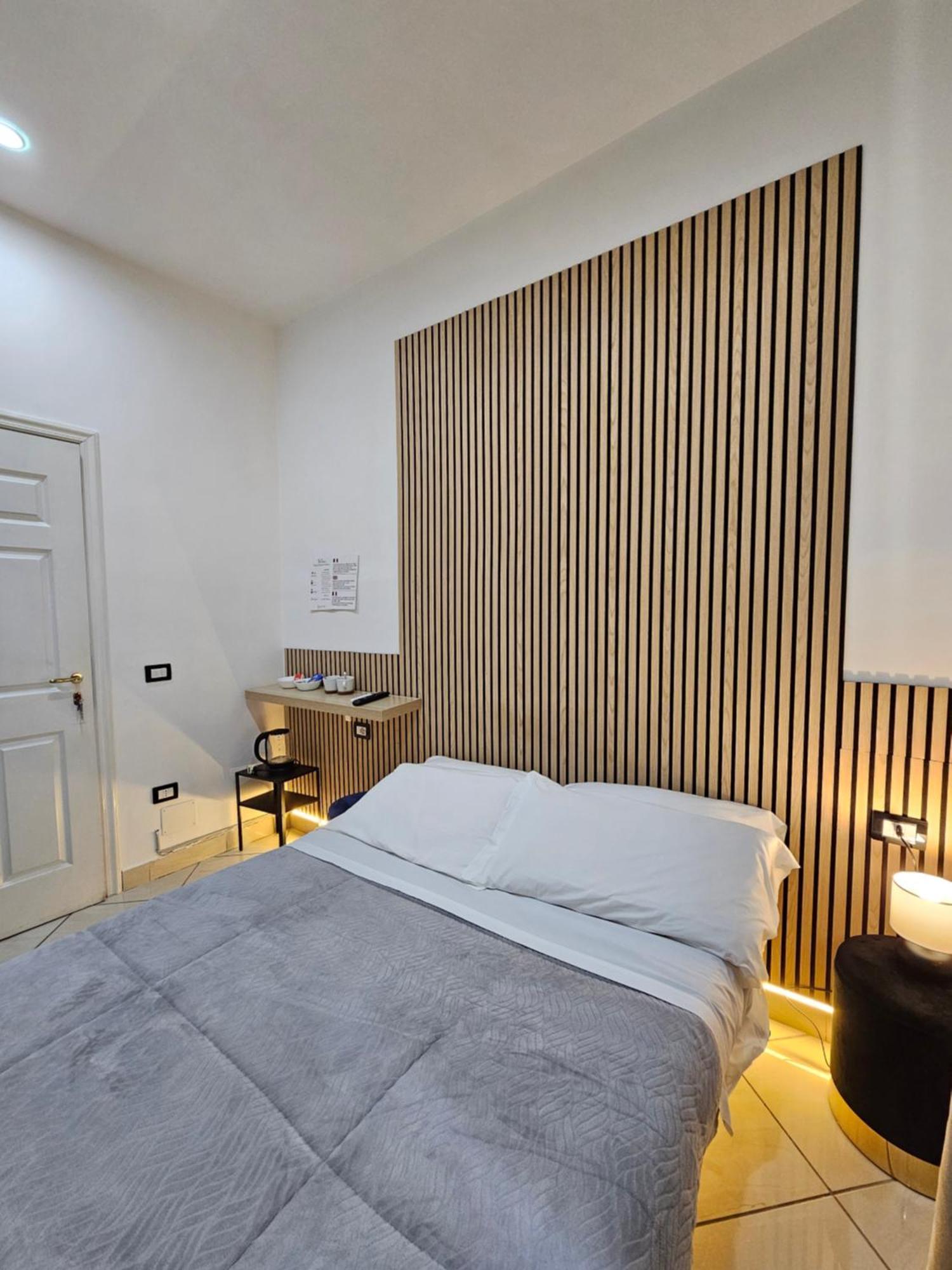 B&B Napoli Centrale Room&Jacuzzi エクステリア 写真