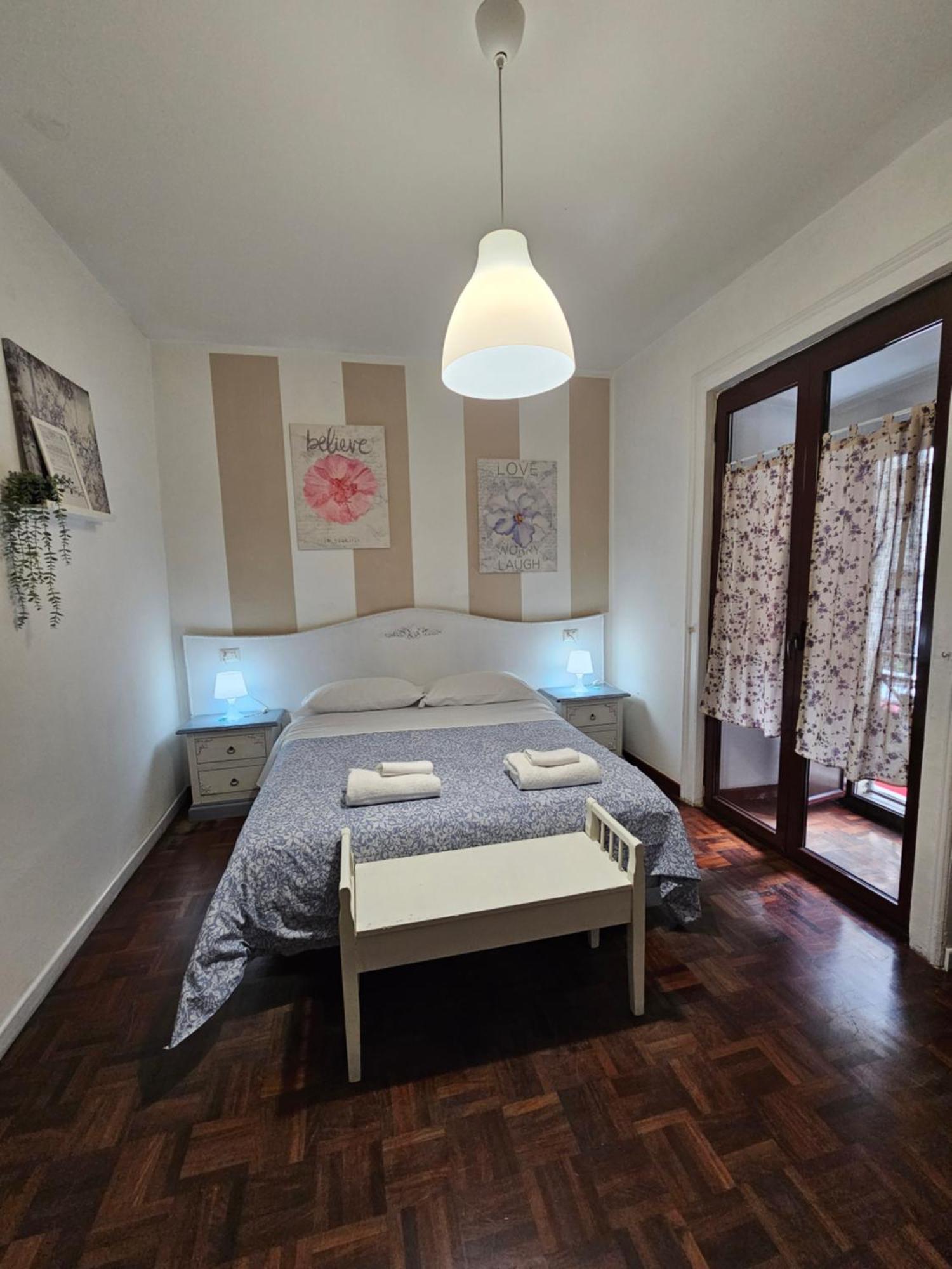 B&B Napoli Centrale Room&Jacuzzi エクステリア 写真
